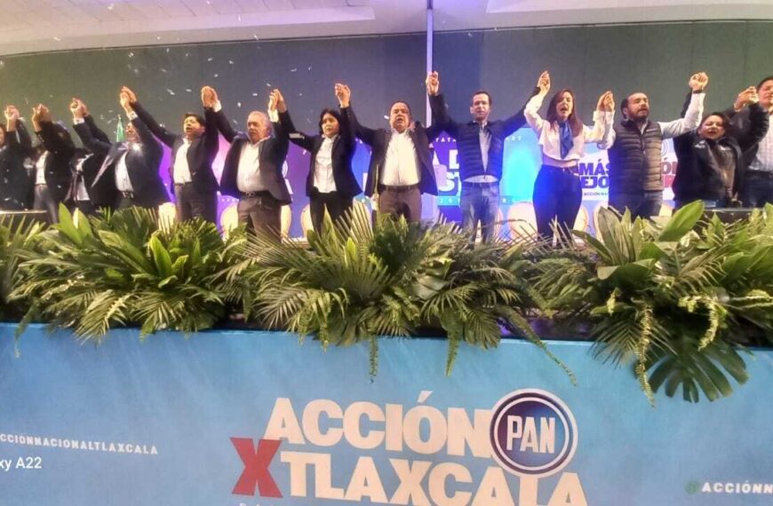 Angello Gutiérrez toma protesta como presidente del PAN en Tlaxcala